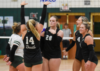 Lady Devils Unseat Top Seed Elizabethton, Advance To Championship Match
