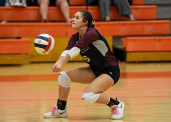 Off To The Right Start: Lady Rebels Sweep Union City At State Tournament