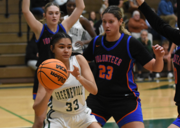 Lady Devils Shut Down Volunteer In 54-15 Win