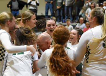 Six In A Row: Lady Huskies Defend Home Court One Final Time To Earn State Berth