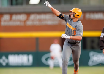 BSB PREVIEW: SEC Supers Showdown Between #14 Vols & #3 Razorbacks Begins Saturday