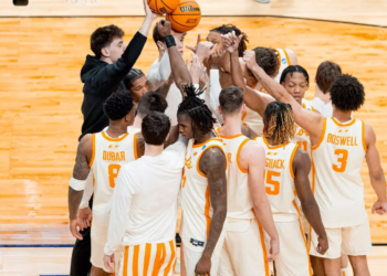 Vols Garner Fourth Straight NABC Team Excellence Award; Five On NABC Honors Court