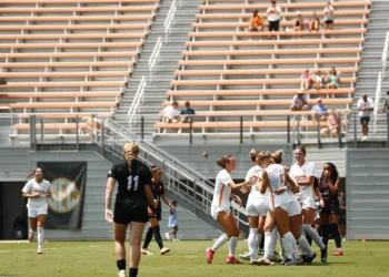 Tennessee Matches Program Records In 9-0 Win Over Eastern Kentucky