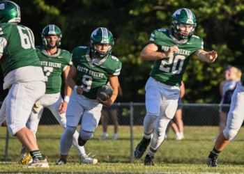Huskies Soar Past Eagles For Big Region Win On Homecoming Night
