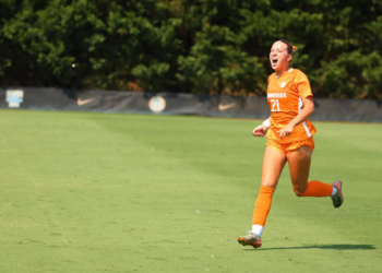 #5 Tennessee Secures 2-1 Victory Over LSU