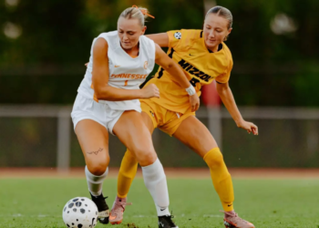 Runyon’s Brace Lifts #5 Lady Vols To 2-0 Win At Missouri