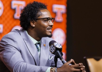 Arion Carter Tabbed Jason Witten Collegiate Man of the Year Award Semifinalist