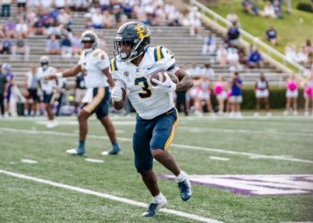 Strong Second Half Lifts Furman Past ETSU, 31-22
