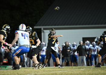 PHOTO GALLERY: Chuckey-Doak vs Volunteer Football 10-10-25