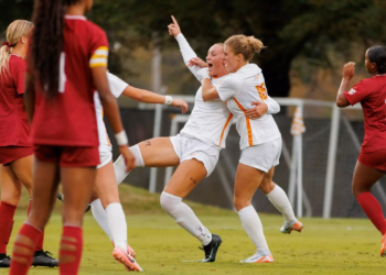 #12 Tennessee Caps Off Regular Season With 1-0 Victory Over Alabama