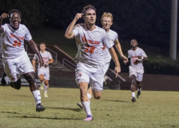 Le Floch Tallies Late Winner As Pioneers Beat LMU 2-1