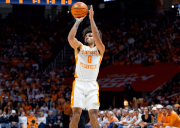 Gillespie Named To Bob Cousy Award Top 20 Preseason Watch List