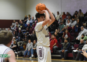 Rebels Drop Season Opener To Tennessee High 70-35