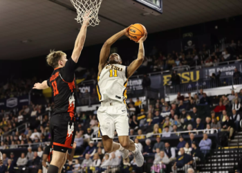 Late Surge Lifts ETSU Past Mercer