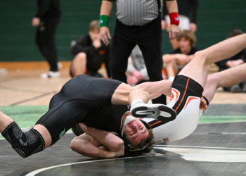 Greeneville Grapplers Dominate Seymour To Advance To State Tournament