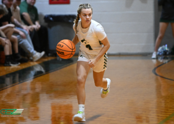 Lady Huskies Hang On To Top Cosby 45-40