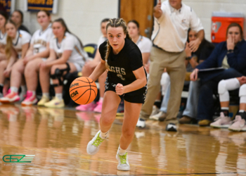 Shorthanded Lady Huskies Cruise Past UH, 69-19