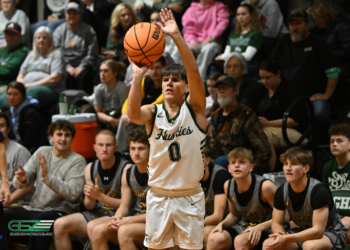 Huskies Can’t Get Past Cosby In 63-57 Loss