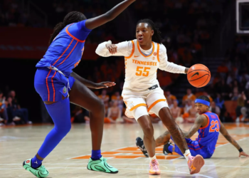 #23 Lady Vols Fend Off Gators, 76-65, In SEC Opener