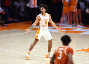 Gillespie’s 34 Points Lead #21 Vols To 85-71 Victory Against Texas