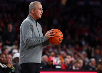 Vols Notch 86-85 Overtime Triumph At Georgia For Barnes’ 850th Victory