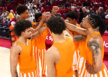 #19 Vols Drop SEC Opener At #18 Arkansas, 86-75