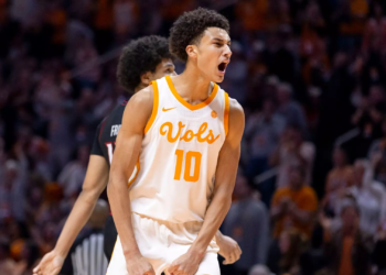 Vols Earn 90th Consecutive AP Top-25 Ranking