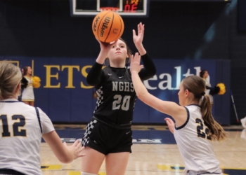 North Greene Rolls Past University High