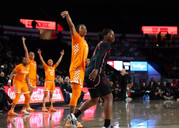 #19 Tennessee Outlasts Georgia In Overtime, 82-77