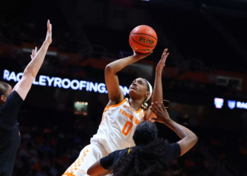 #22 Lady Vols Dominate Paint, Shoot Past Missouri, 98-53