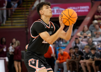 Pioneers Drop Road Game At Catawba, Split Season Series