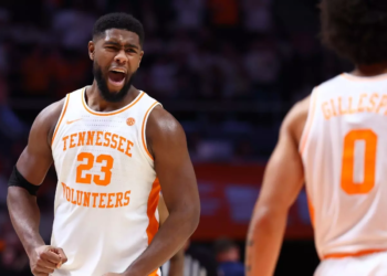 Vols Record Wire-To-Wire Victory Over Auburn, 77-69