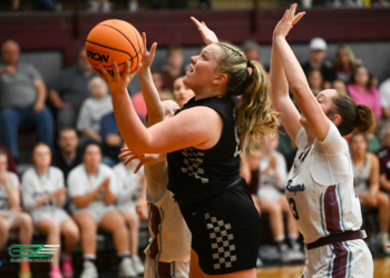 Lady Huskies Battle Back, But Unaka Takes Region Title In OT