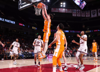 #23 Vols Finish Road Slate With 78-59 Victory At South Carolina