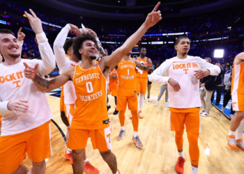 #23 [6] Vols Reach Fourth Straight Sweet 16 With 79-72 Win Over #9 [3] Virginia