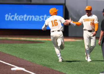 #20 Vols Rally Late, Top Spartans On Grimmer’s Walk-Off Blast