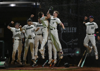 Greene Devils Overcome Rocky Start To Take Down Grainger, 11-5