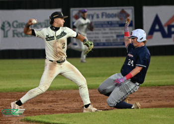 PHOTO GALLERY: Greeneville vs Grainger Baseball 4-6-26