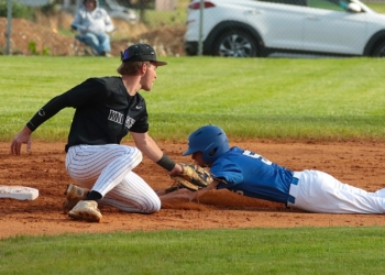 Blue Devils Ride Long Ball To District Lead With 14-7 Win Over Black Nights