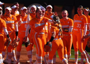 Mardjetko’s Dominant Outing Leads #8 Lady Vols To 2-0 Over #3 Alabama