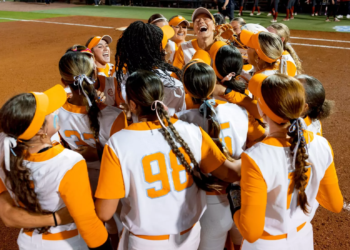 #8 Tennessee Wins Series Over #3 Alabama