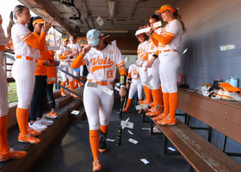 Four Home Runs Power #9 Tennessee Past ETSU In Run-Rule Fashion