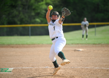 Lady Huskies Lay Wood To Cloudland, Advance To Title Game