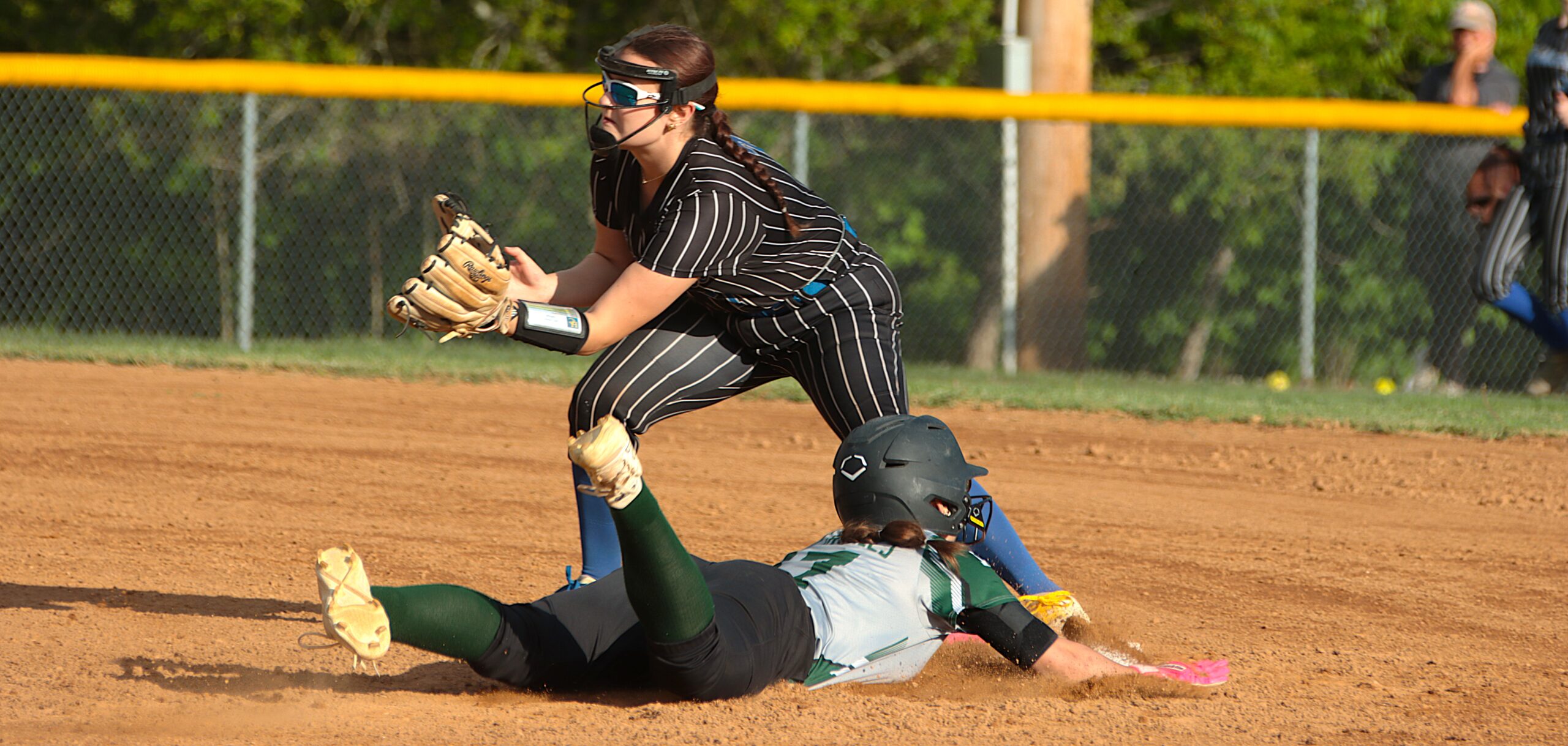 Lady Huskies Handle Hancock County To Advance To Region Championship