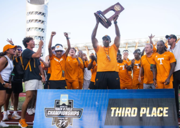 National Champion Relay Leads Vols to Third-Place NCAA Finish